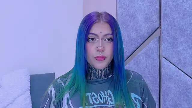 MaloryGrey  online show from February 9, 2026, 9:35 pm