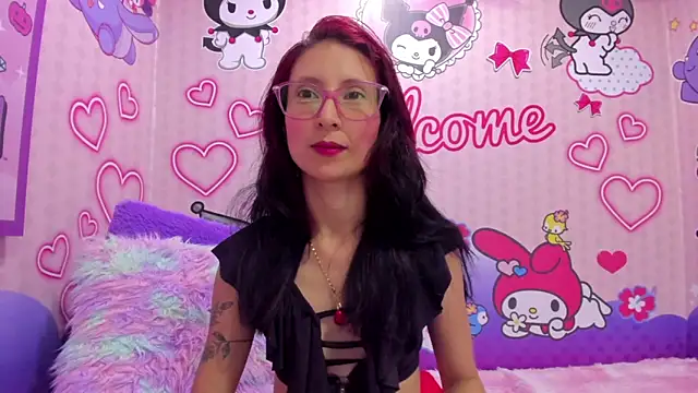 zaira skinny online show from June 19, 2026, 4:18 am