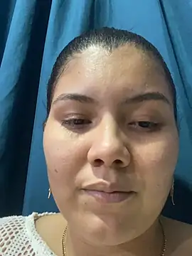 Helena-Paola online show from March 13, 2026, 5:01 am