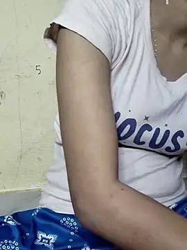 annugirl online show from February 20, 2026, 11:23 am