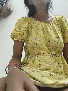 Cute-Natashaa online show from May 26, 2026, 5:05 am