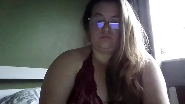 QueenCurvy Charley28 online show from June 22, 2026, 7:44 pm