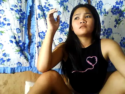 PinaySkinnyJust18 online show from June 23, 2026, 9:46 pm