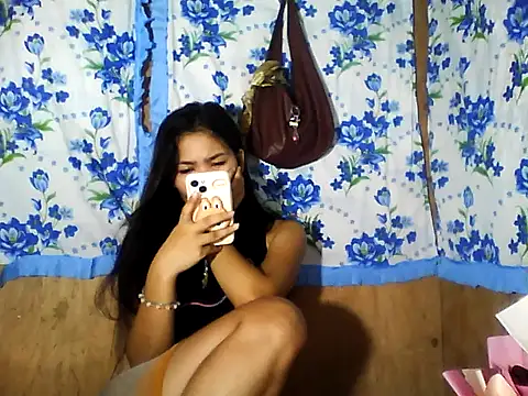 PinaySkinnyJust18 online show from May 3, 2026, 10:57 pm