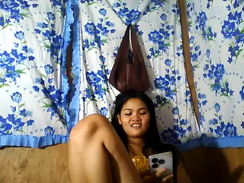 PinaySkinnyJust18 online show from June 27, 2026, 12:22 pm
