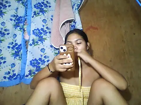 PinaySkinnyJust18 online show from July 13, 2026, 9:30 am