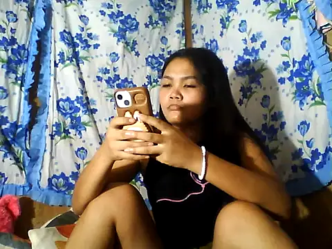 PinaySkinnyJust18 online show from June 29, 2026, 10:20 pm