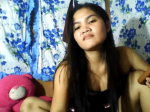 PinaySkinnyJust18 online show from June 24, 2026, 11:31 am