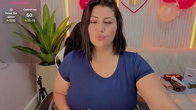 angele roux tp online show from February 18, 2026, 7:32 pm