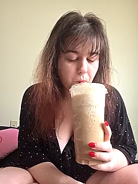 Ashlovescannabis online show from April 24, 2026, 3:36 pm