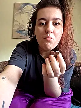 Ashlovescannabis online show from February 8, 2026, 4:37 pm