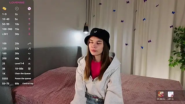 TeofilaCumbee online show from February 4, 2026, 11:05 am