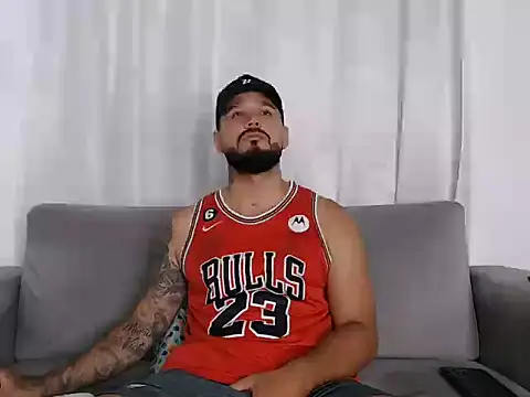 Handsomen69 online show from May 19, 2026, 11:34 pm