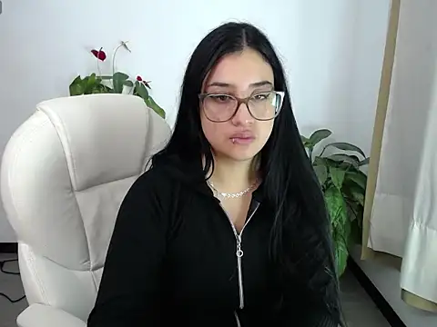 ItsNyla online show from February 7, 2026, 2:41 am