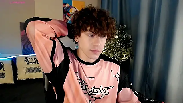TylerGibson online show from May 2, 2026, 3:34 am