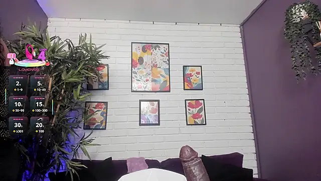 Micaela Jhones online show from June 17, 2026, 4:34 am