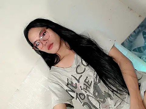 Snapshot of Urhotfucking_veronica1 chatting on March 14, 2026, 12:44 pm Urhotfucking veronica1 online show from March 14, 2026, 12:44 pm