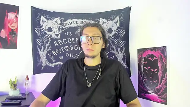 GaahlFrost online show from June 10, 2026, 2:24 am