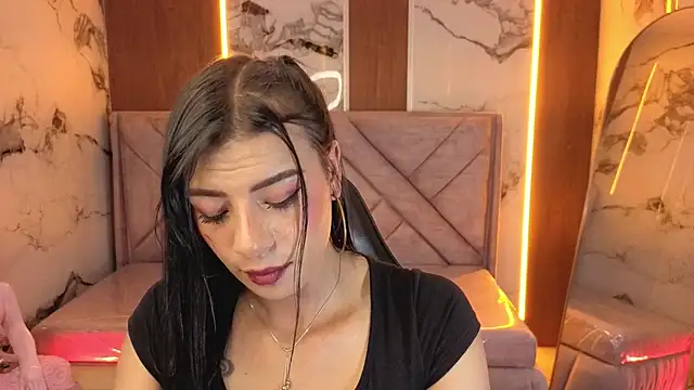Melisa v online show from June 23, 2026, 8:07 pm