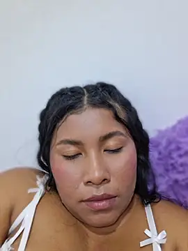 Sweet-Dirty-Storm online show from May 5, 2026, 4:26 am