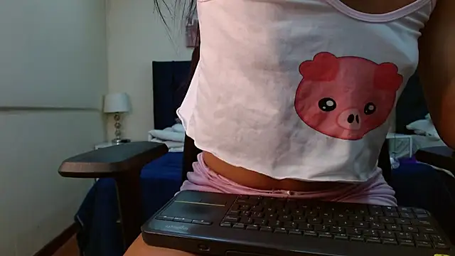 Snapshot of MaddieQuinn chatting on March 18, 2026, 3:57 pm MaddieQuinn online show from March 18, 2026, 3:57 pm