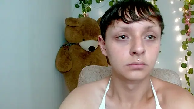 princess1609 online show from February 16, 2026, 1:10 pm