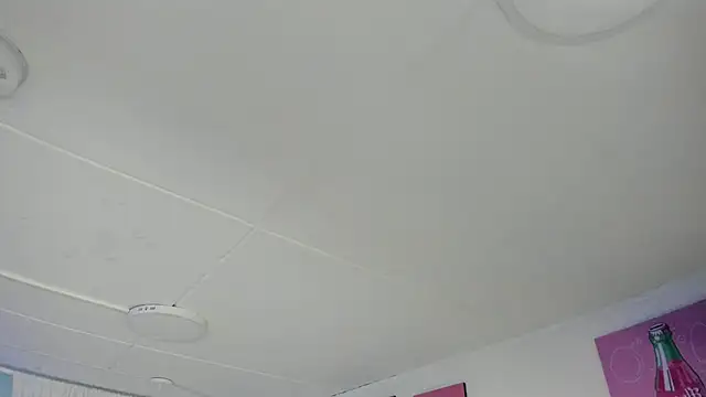 naomi campell online show from March 2, 2026, 7:32 pm