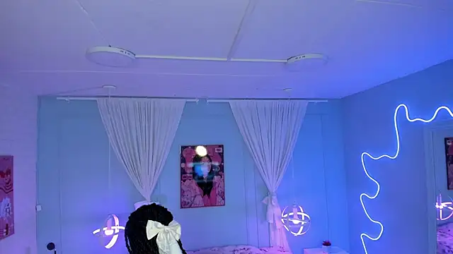 naomi campell online show from March 17, 2026, 8:56 pm