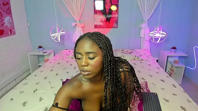 naomi campell online show from February 10, 2026, 7:24 pm