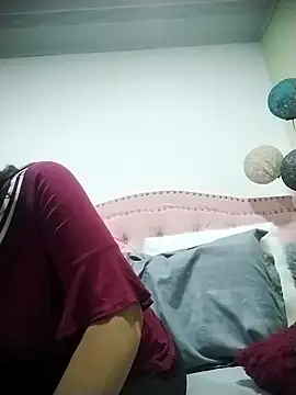 RosseLaure online show from February 4, 2026, 2:28 am