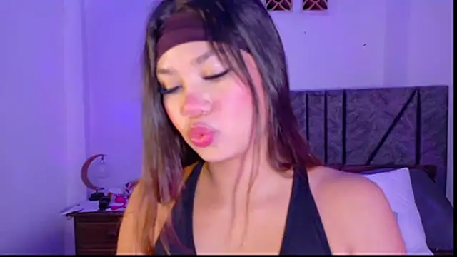 Snapshot of Wendy_Mills_ chatting on February 21, 2026, 6:04 am Wendy Mills online show from February 21, 2026, 6:04 am