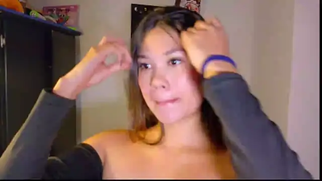 Snapshot of Wendy_Mills_ chatting on February 15, 2026, 9:52 am Wendy Mills online show from February 15, 2026, 9:52 am