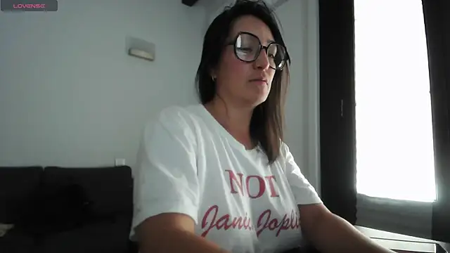 Snapshot of Yulian_Milf chatting on July 17, 2026, 10:34 am Yulian Milf online show from July 17, 2026, 10:34 am