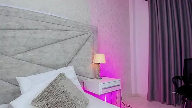 RousSweet- online show from March 2, 2026, 9:11 pm