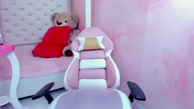 Snapshot of tatiana__ayala chatting on March 22, 2026, 3:43 am tatiana ayala online show from March 22, 2026, 3:43 am