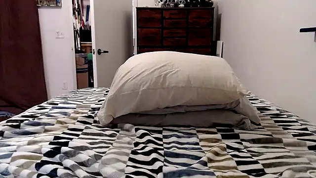 nickytatz online show from March 23, 2026, 6:41 pm