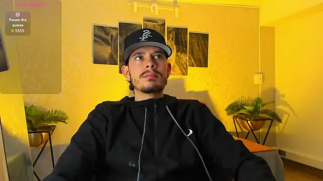 Nils saintt online show from February 12, 2026, 3:17 am