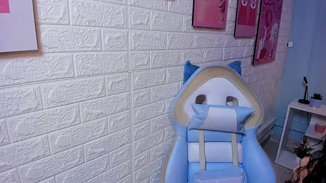 Snapshot of Dany_Moon_ chatting on March 17, 2026, 3:42 am Dany Moon online show from March 17, 2026, 3:42 am