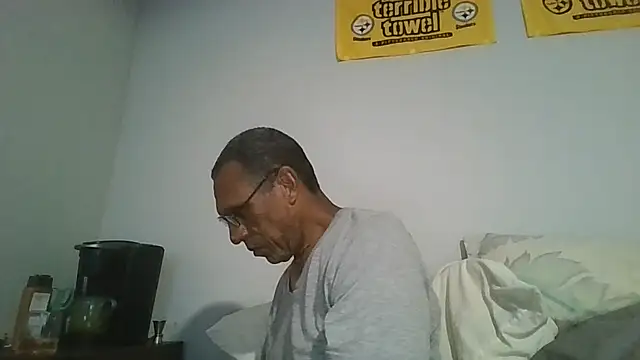Snapshot of swimmer2496 chatting on July 29, 2026, 1:38 am swimmer2496 online show from July 29, 2026, 1:38 am