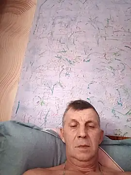 andrei73200 online show from February 13, 2026, 4:51 pm