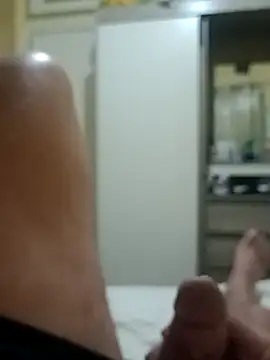 valrj online show from March 16, 2026, 3:14 am