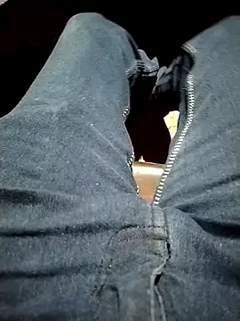 xx couple online show from February 2, 2026, 2:27 pm