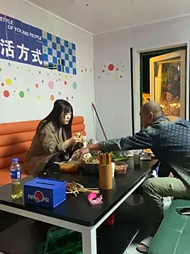 xiaotiantian-10 online show from April 27, 2026, 12:14 pm