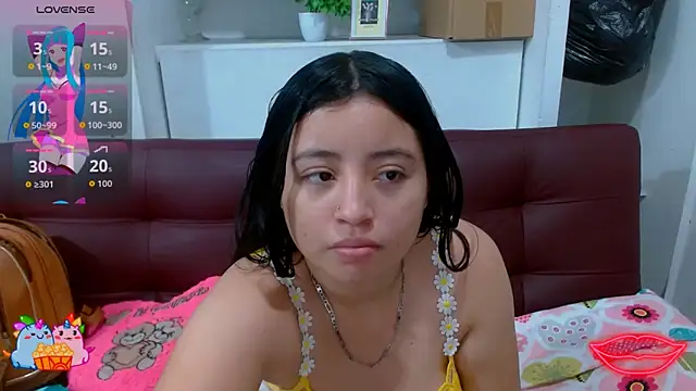 angelhotlatina18 online show from February 28, 2026, 11:43 am