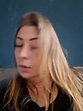 Snapshot of dewimp1 chatting on March 8, 2026, 11:13 am dewimp1 online show from March 8, 2026, 11:13 am