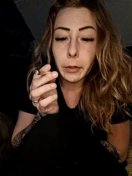 Snapshot of dewimp1 chatting on March 5, 2026, 9:33 pm dewimp1 online show from March 5, 2026, 9:33 pm