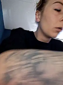 Snapshot of dewimp1 chatting on March 15, 2026, 11:39 am dewimp1 online show from March 15, 2026, 11:39 am