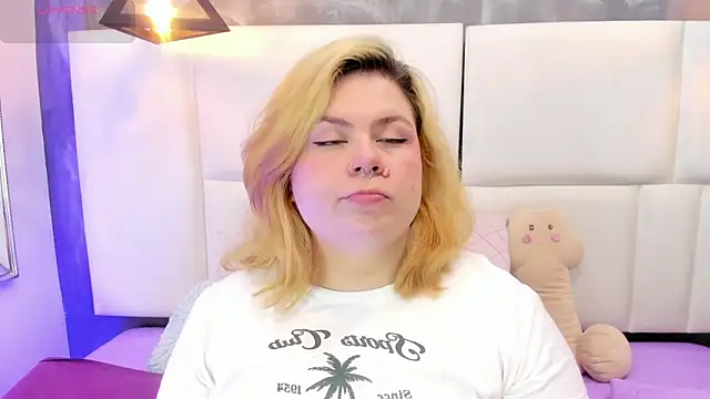 Martina armos online show from June 17, 2026, 1:32 pm