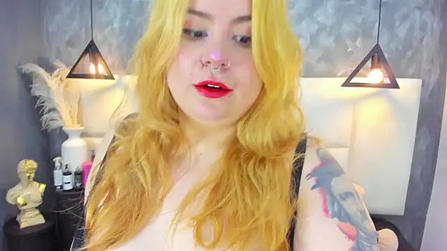 Snapshot of Martina_armos chatting on March 4, 2026, 1:30 pm Martina armos online show from March 4, 2026, 1:30 pm