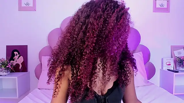 Ms zozi  online show from March 16, 2026, 1:26 pm